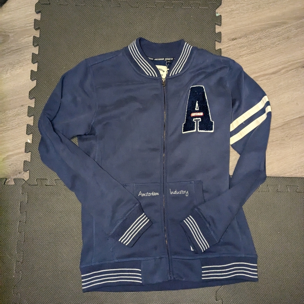 Zip up sweater